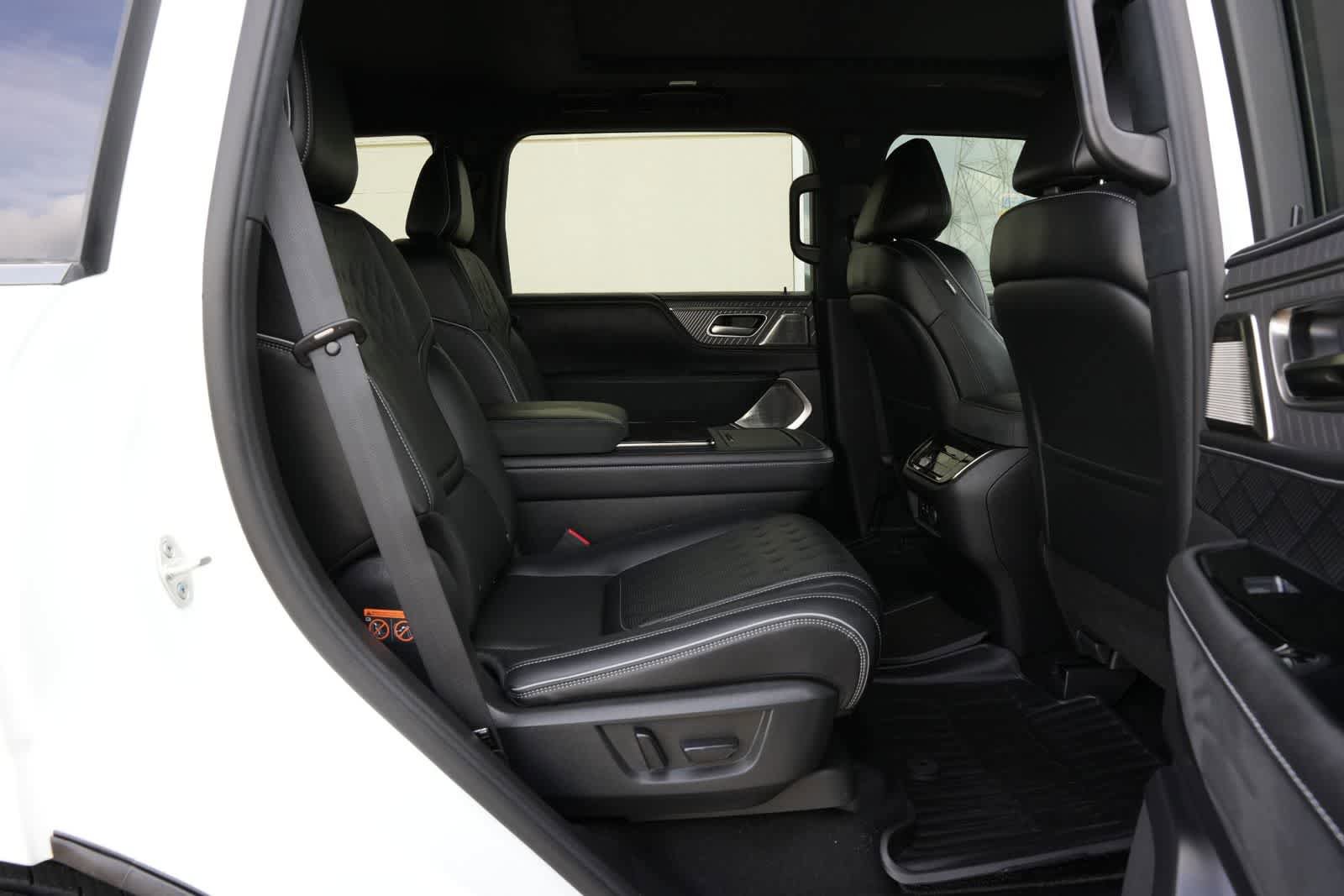 New 2026 INFINITI QX80 Autograph image 21