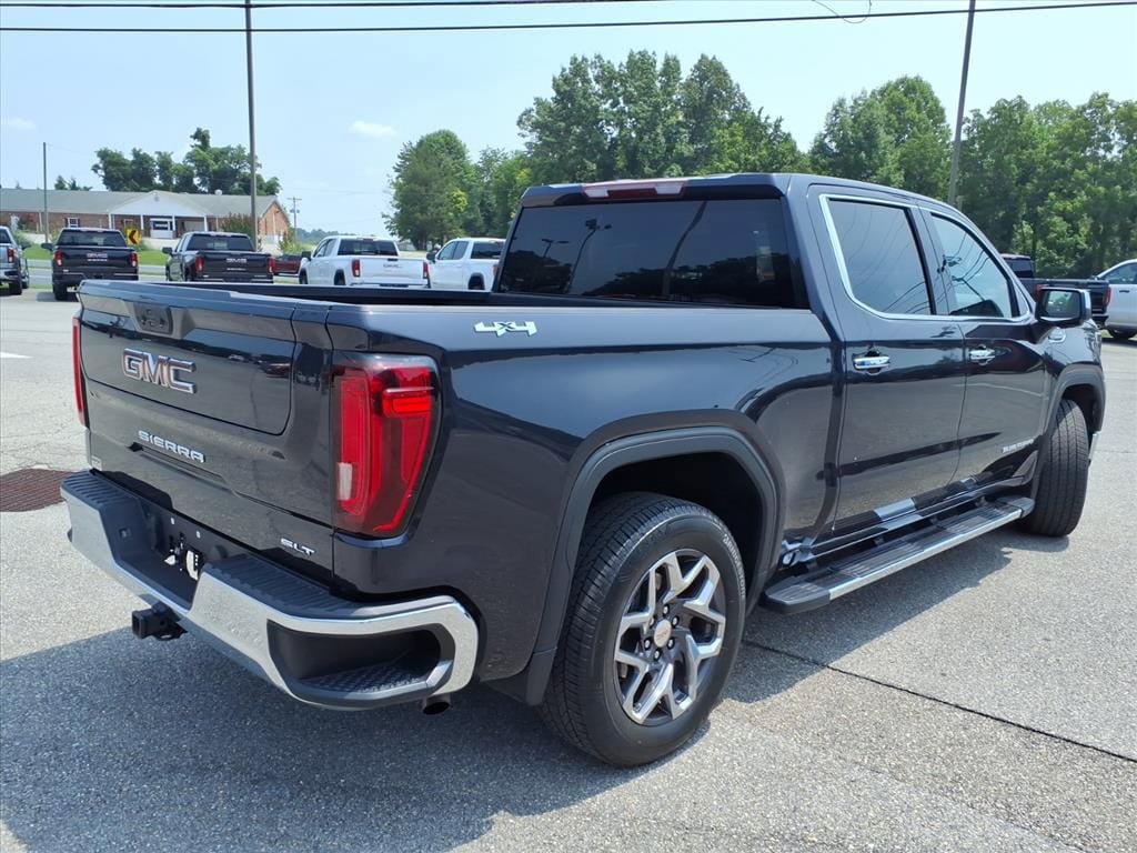 Used 2023 GMC Sierra 1500 SLT w/ SLT Premium Package AWD/4WD image 4
