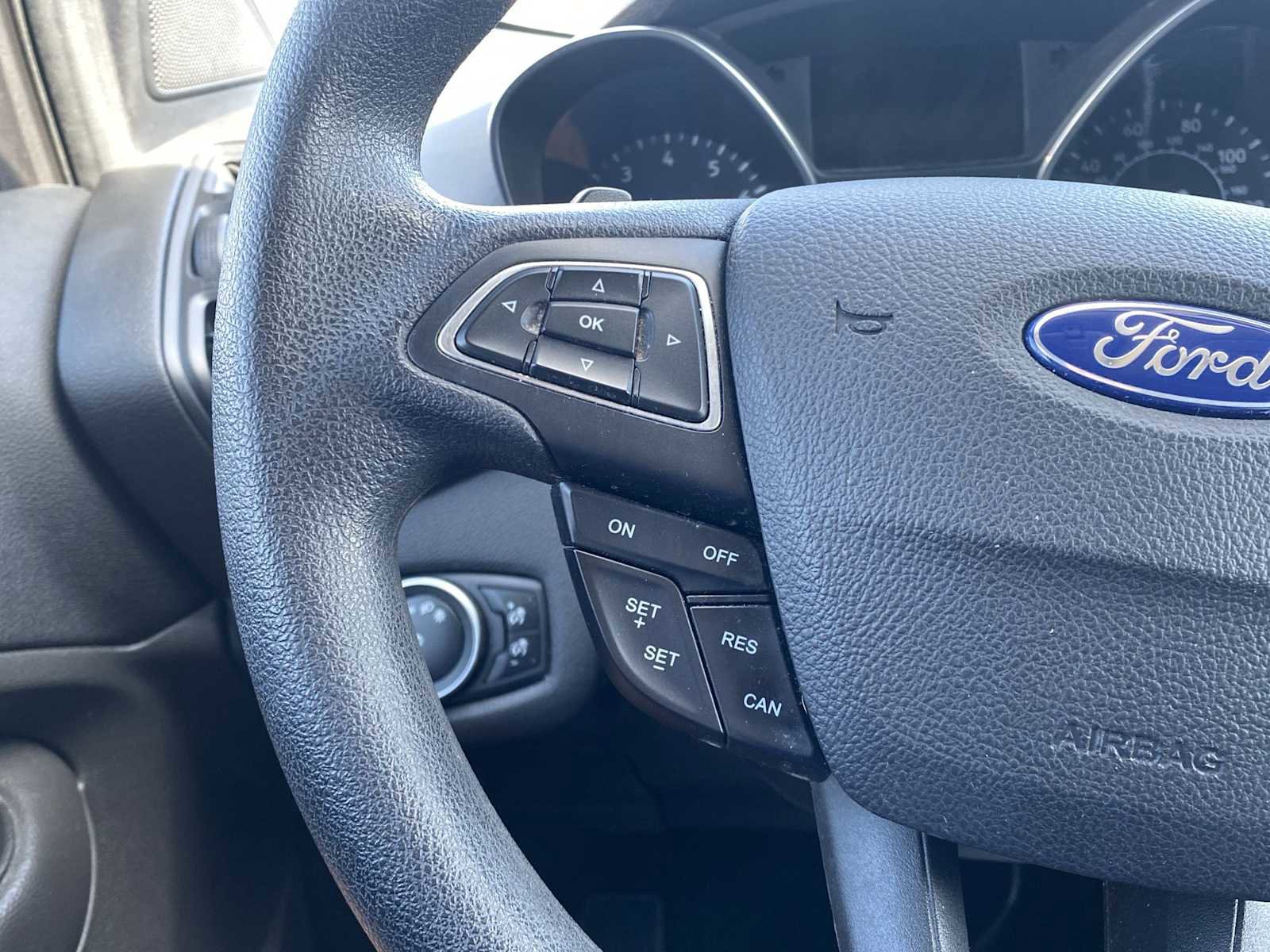 Used 2017 Ford Escape SE image 23