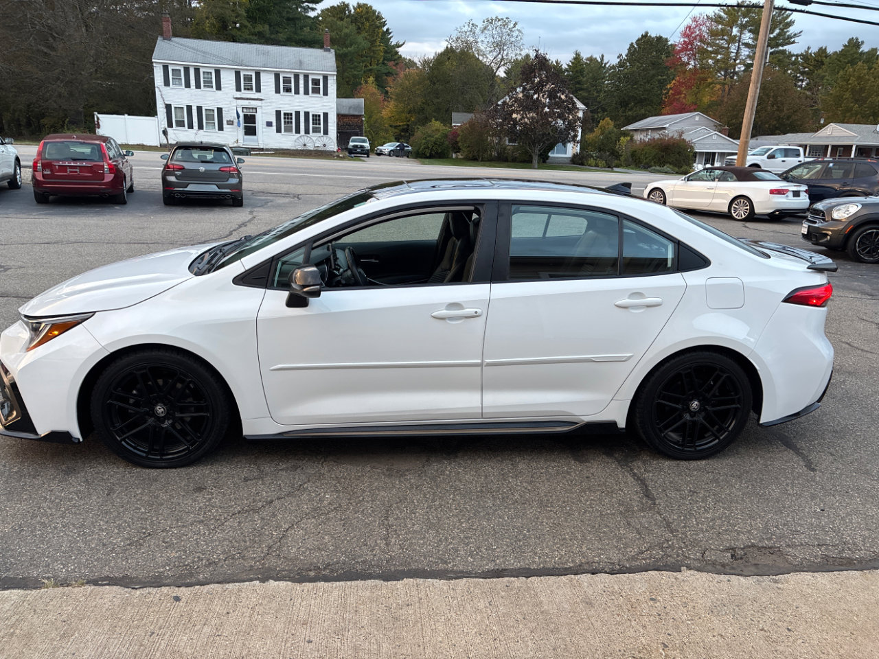 Used 2022 Toyota Corolla XSE image 2