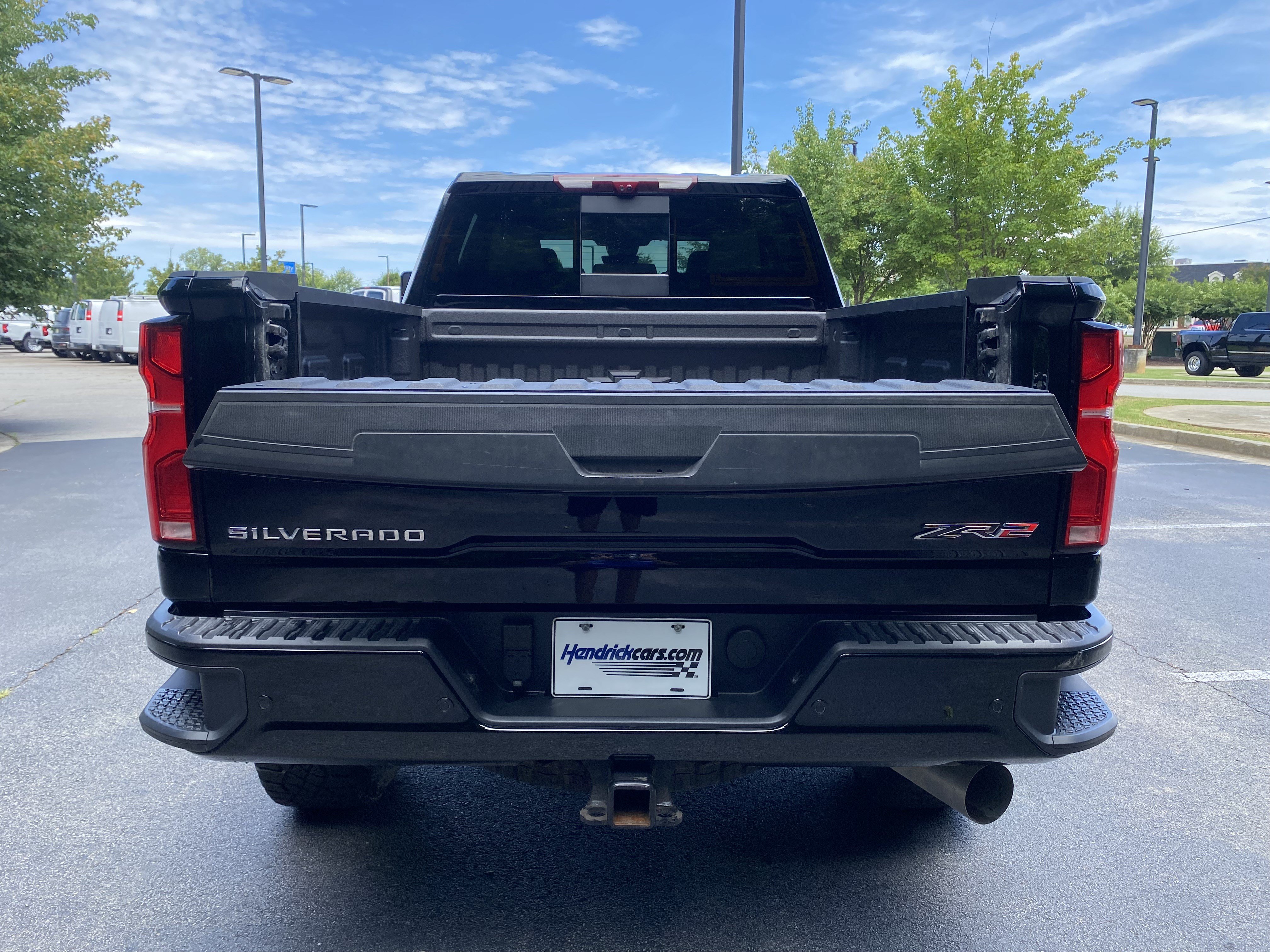 Used 2025 Chevrolet Silverado 2500 ZR2 w/ Technology Package AWD/4WD image 11