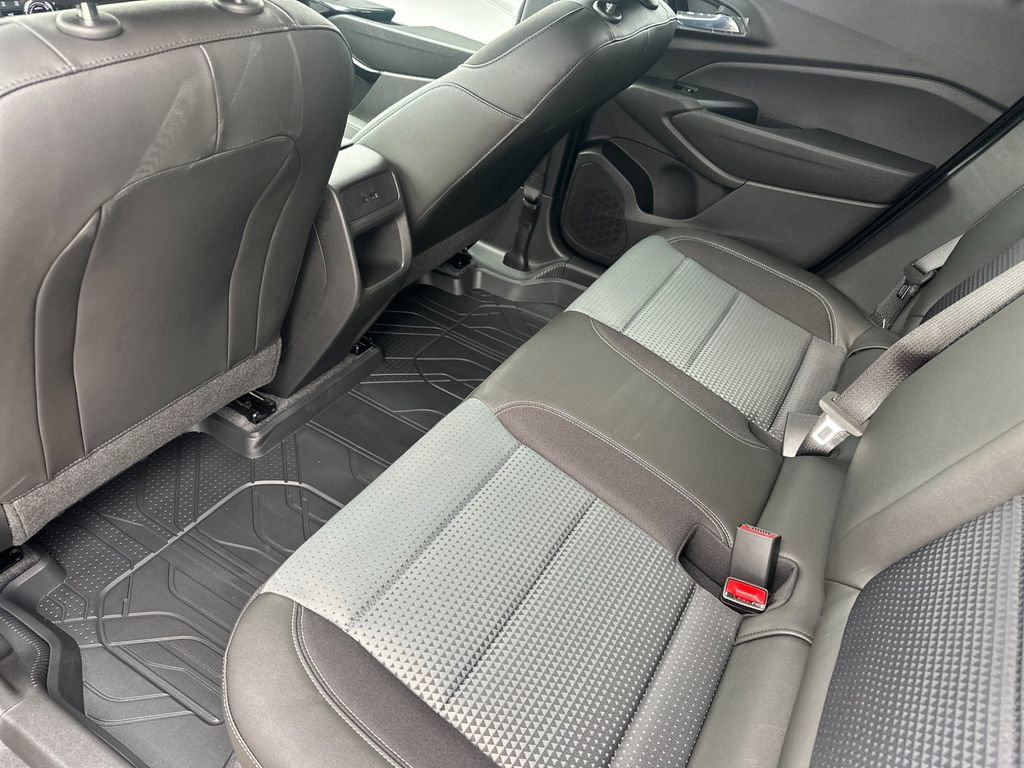 New 2026 Chevrolet Trax LT w/ LT Convenience Package image 11