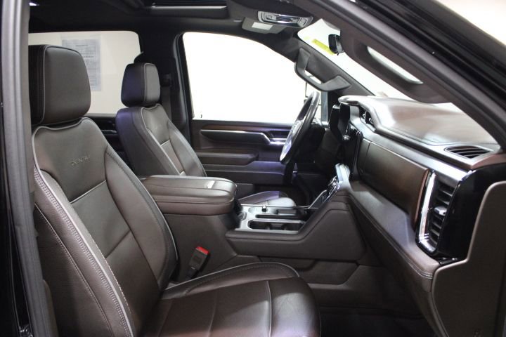 Used 2024 GMC Sierra 2500 Denali w/ Denali Reserve Package image 26