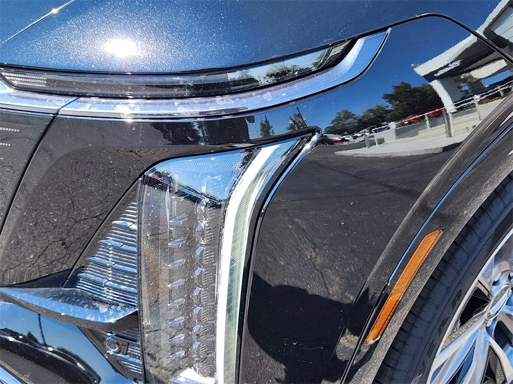 New 2026 Cadillac Vistiq Sport image 9