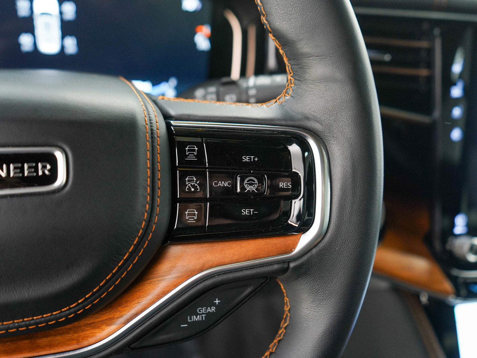 Used 2024 Jeep Grand Wagoneer L Series III image 30