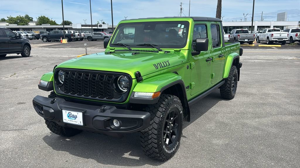 Used 2025 Jeep Gladiator Sport AWD/4WD image 1