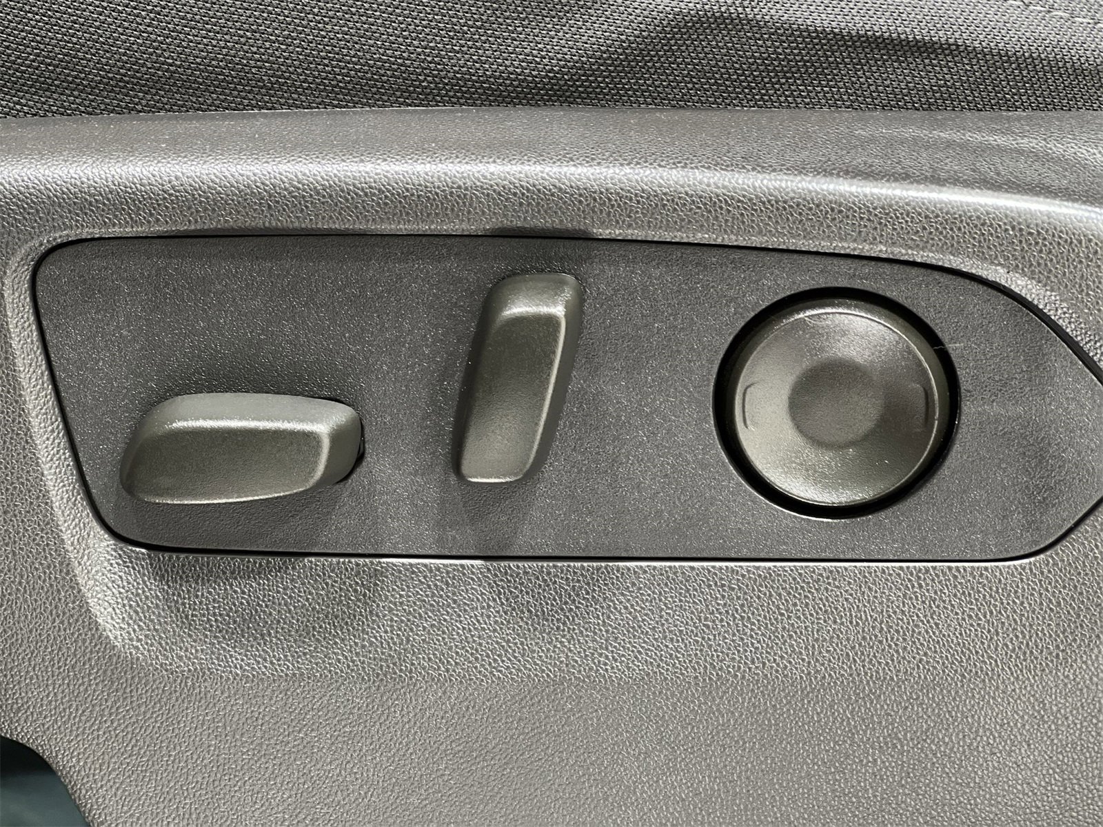 Used 2024 GMC Sierra 1500 Elevation image 12