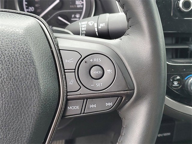 Used 2024 Toyota Camry SE image 12