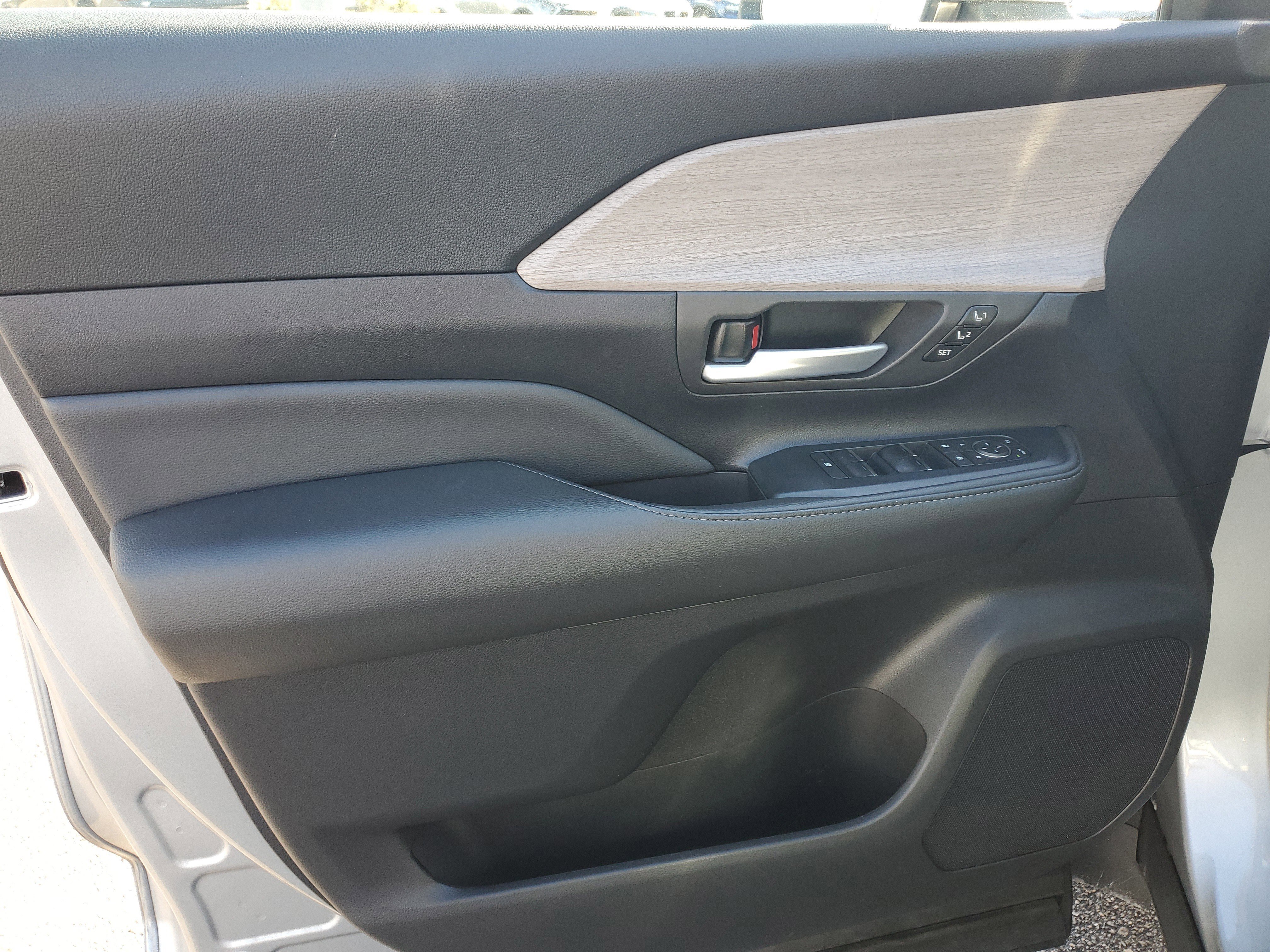 Certified 2024 Toyota Grand Highlander Limited image 21