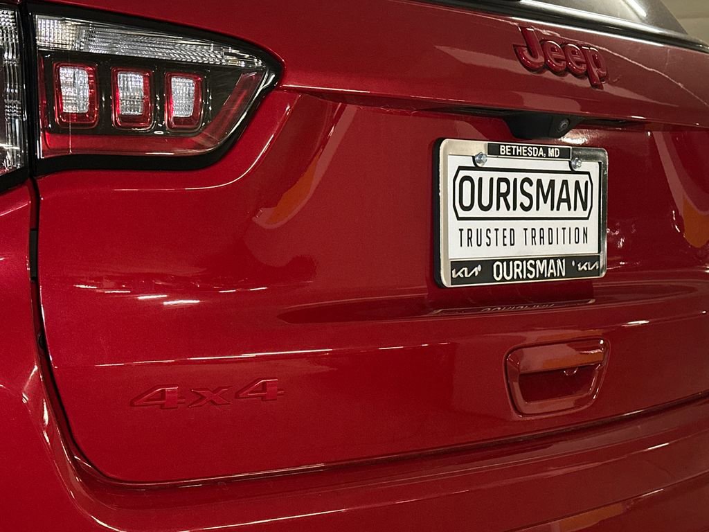 Used 2022 Jeep Compass Limited image 5