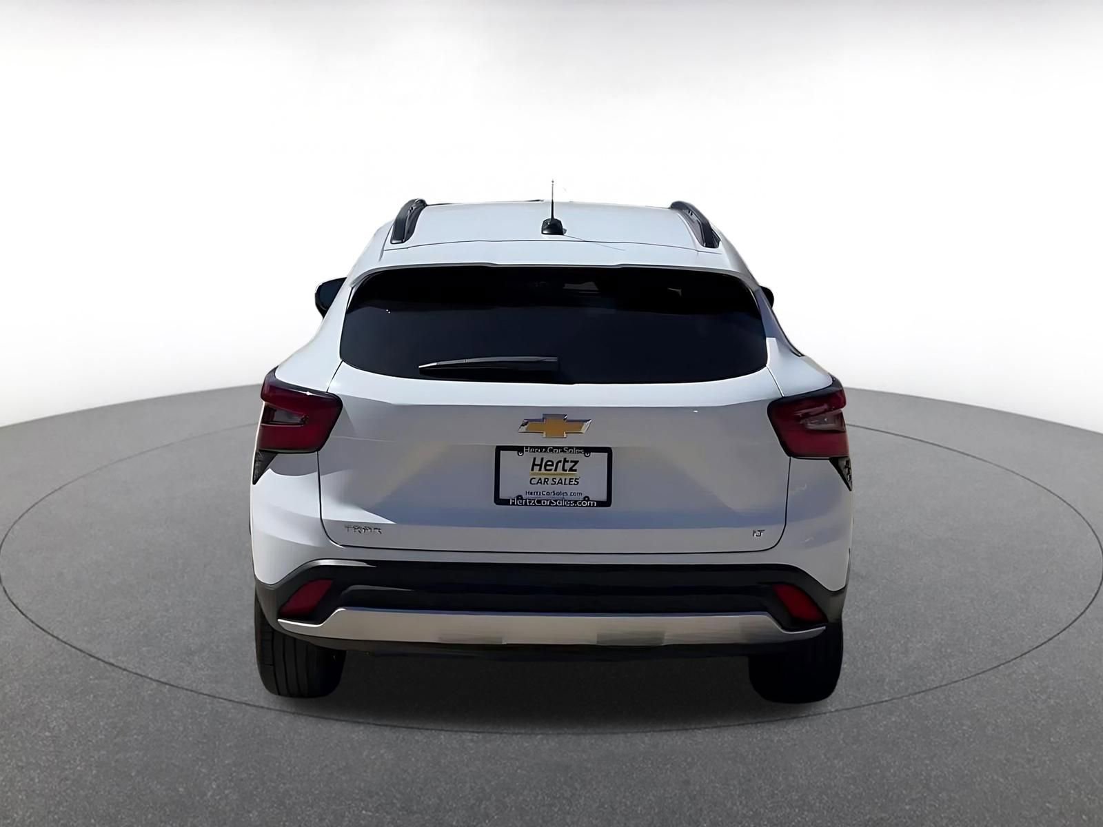 Used 2025 Chevrolet Trax LT image 12