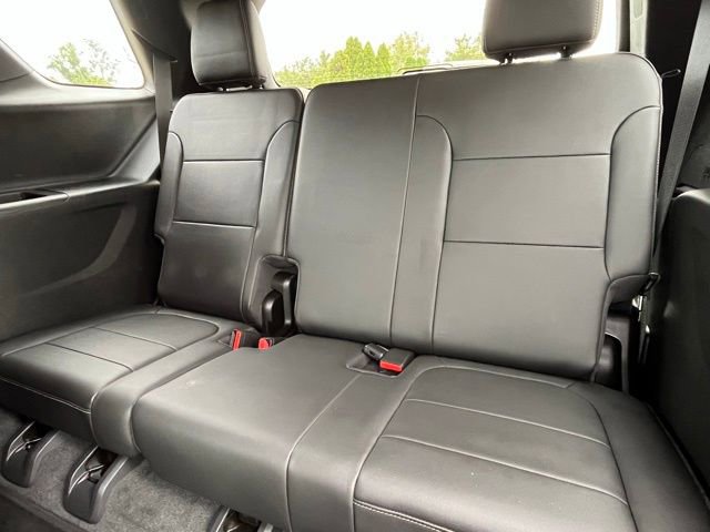 Used 2022 Chevrolet Traverse LT w/ LT Premium Package image 28