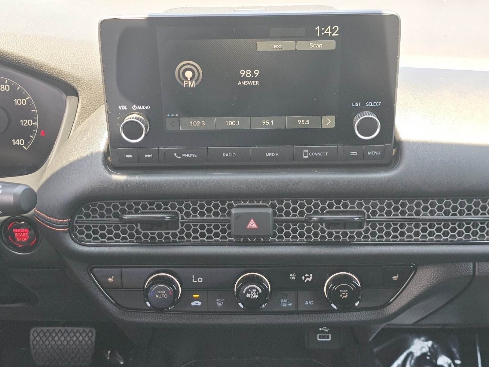 Certified 2023 Honda HR-V Sport image 26