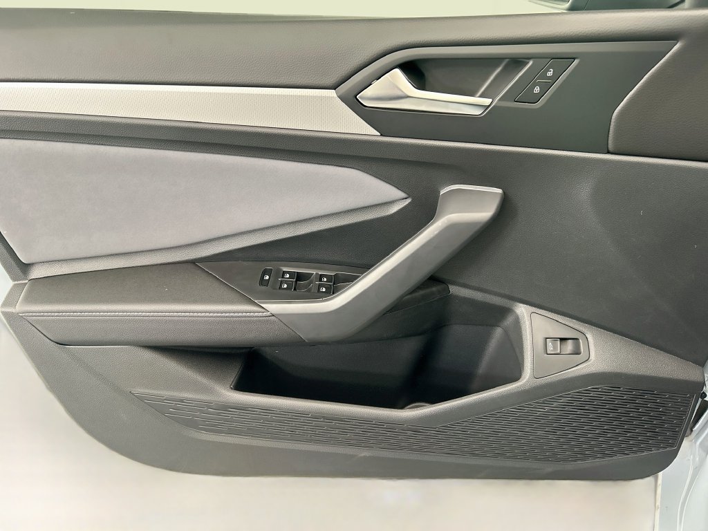 New 2027 Volkswagen Jetta SE FWD image 22