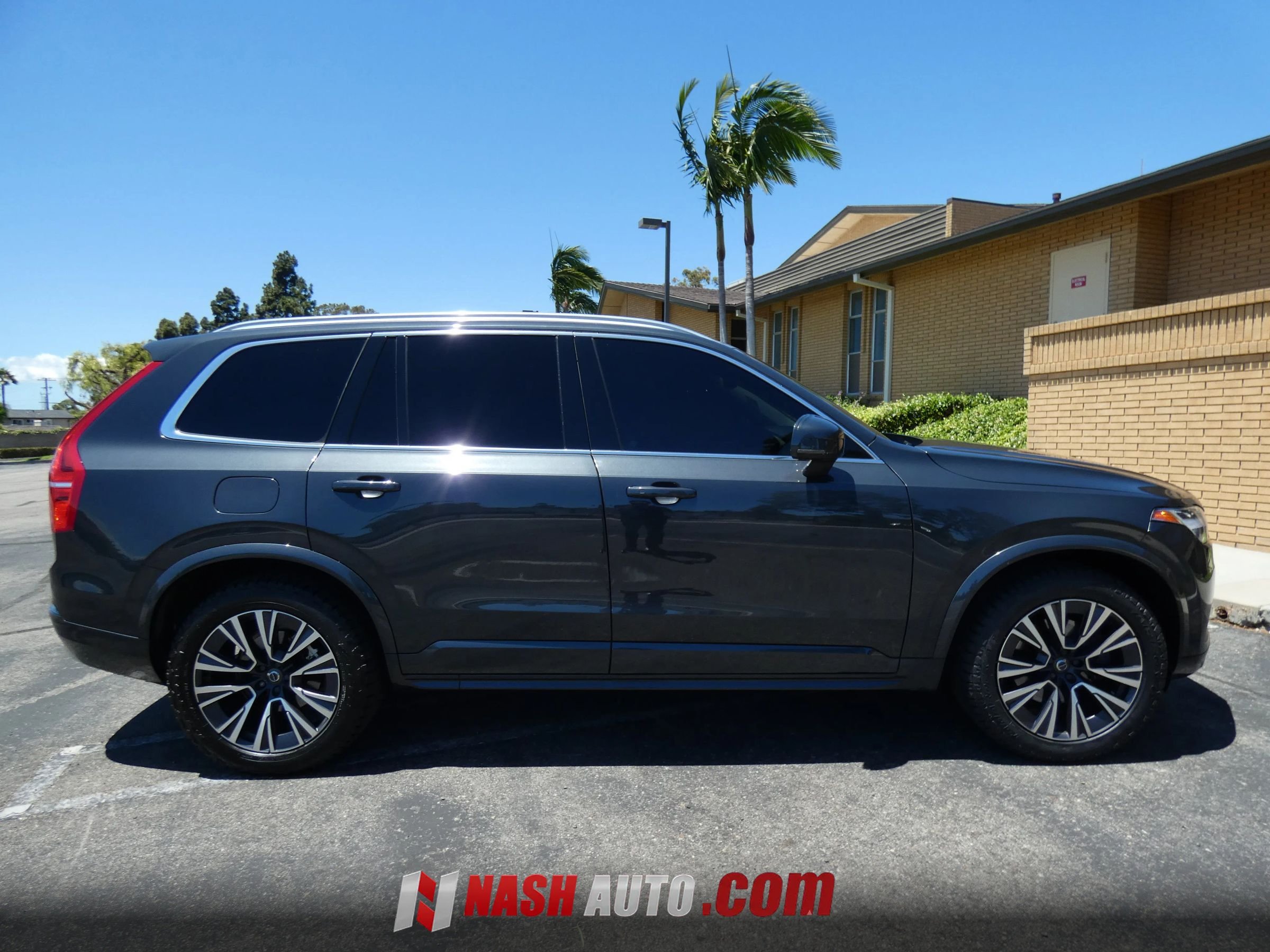 Used 2022 Volvo XC90 T5 Momentum w/ Climate Package AWD/4WD image 7