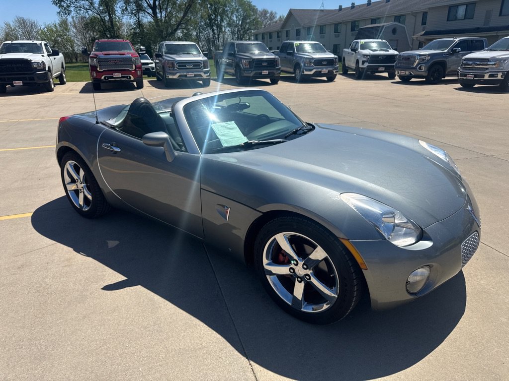 Used 2006 Pontiac Solstice Convertible w/ Premium Package RWD image 15