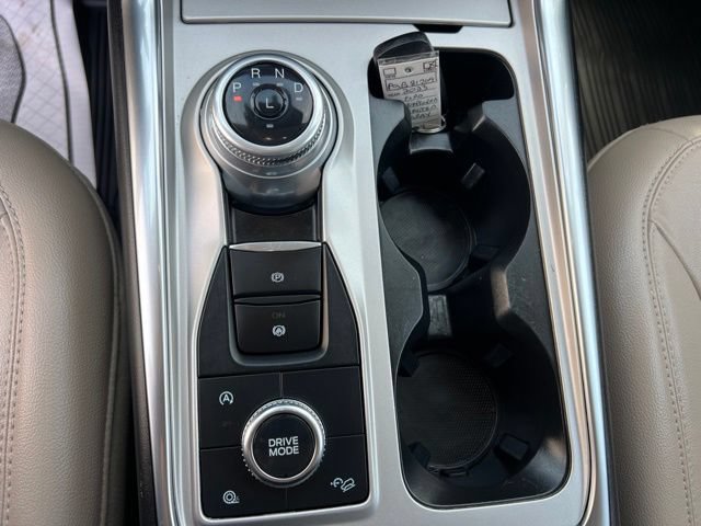 Used 2023 Ford Explorer Limited w/ Equipment Group 301A AWD/4WD image 34