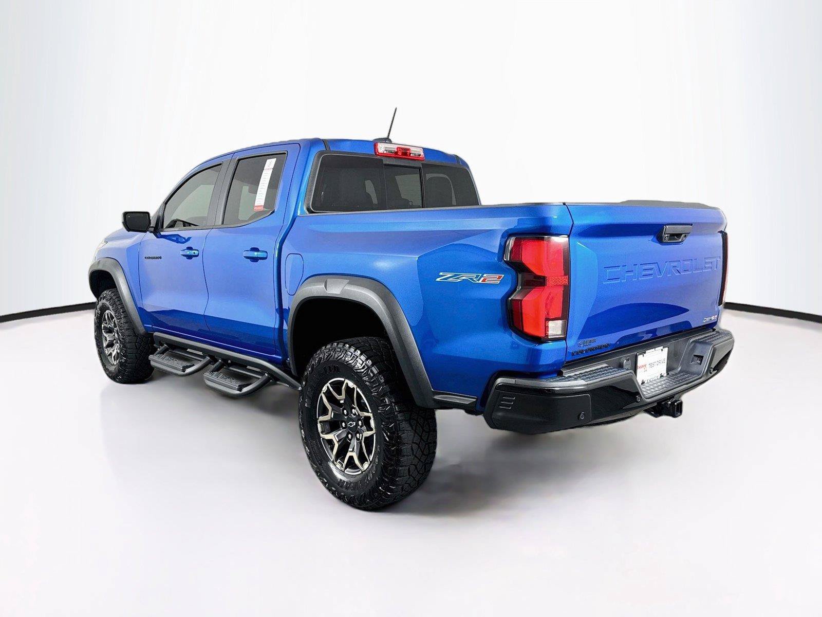 Used 2024 Chevrolet Colorado ZR2 w/ ZR2 Convenience Package III AWD/4WD image 13