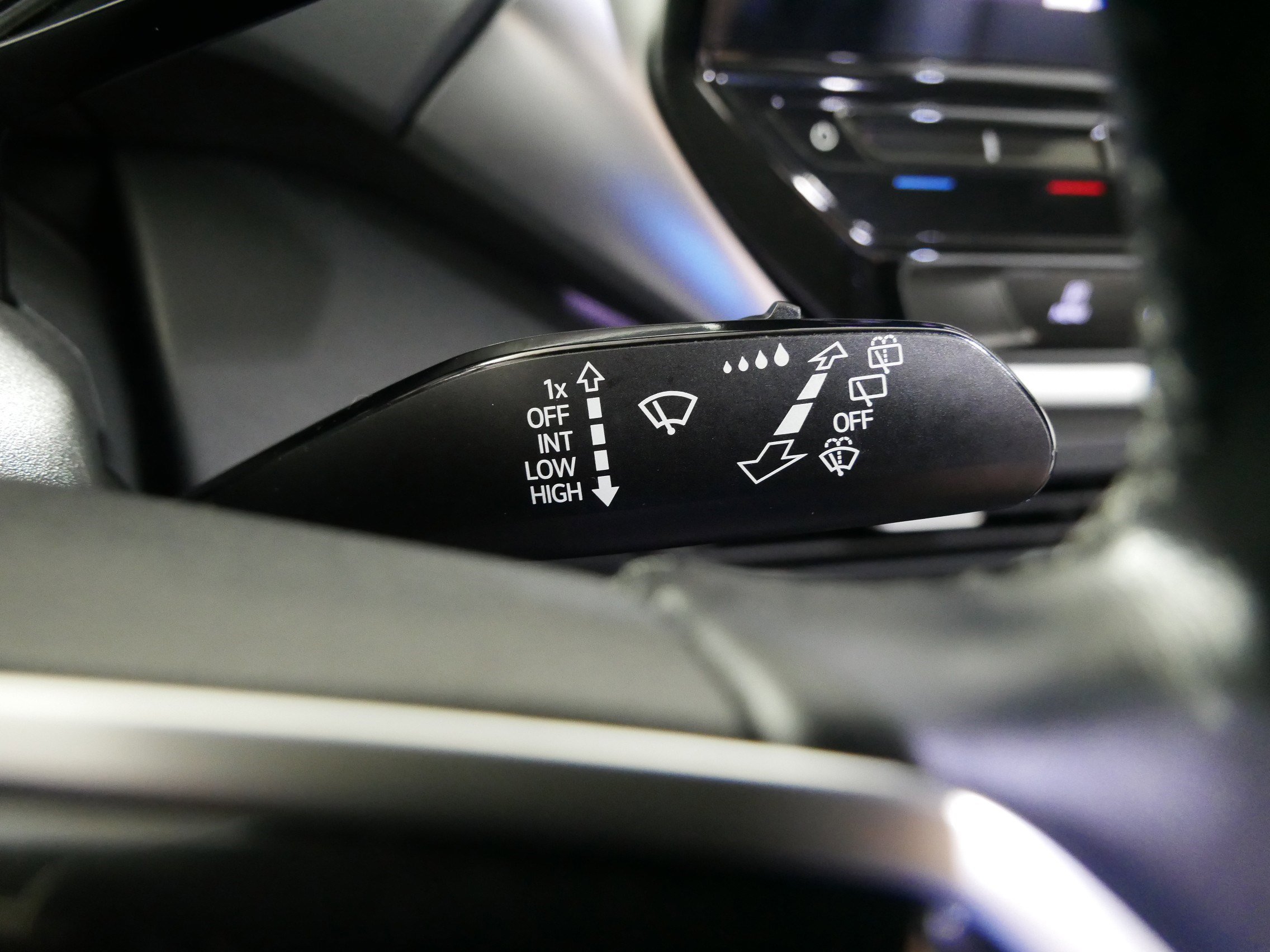 Certified 2022 Volkswagen ID.4 Pro S image 32