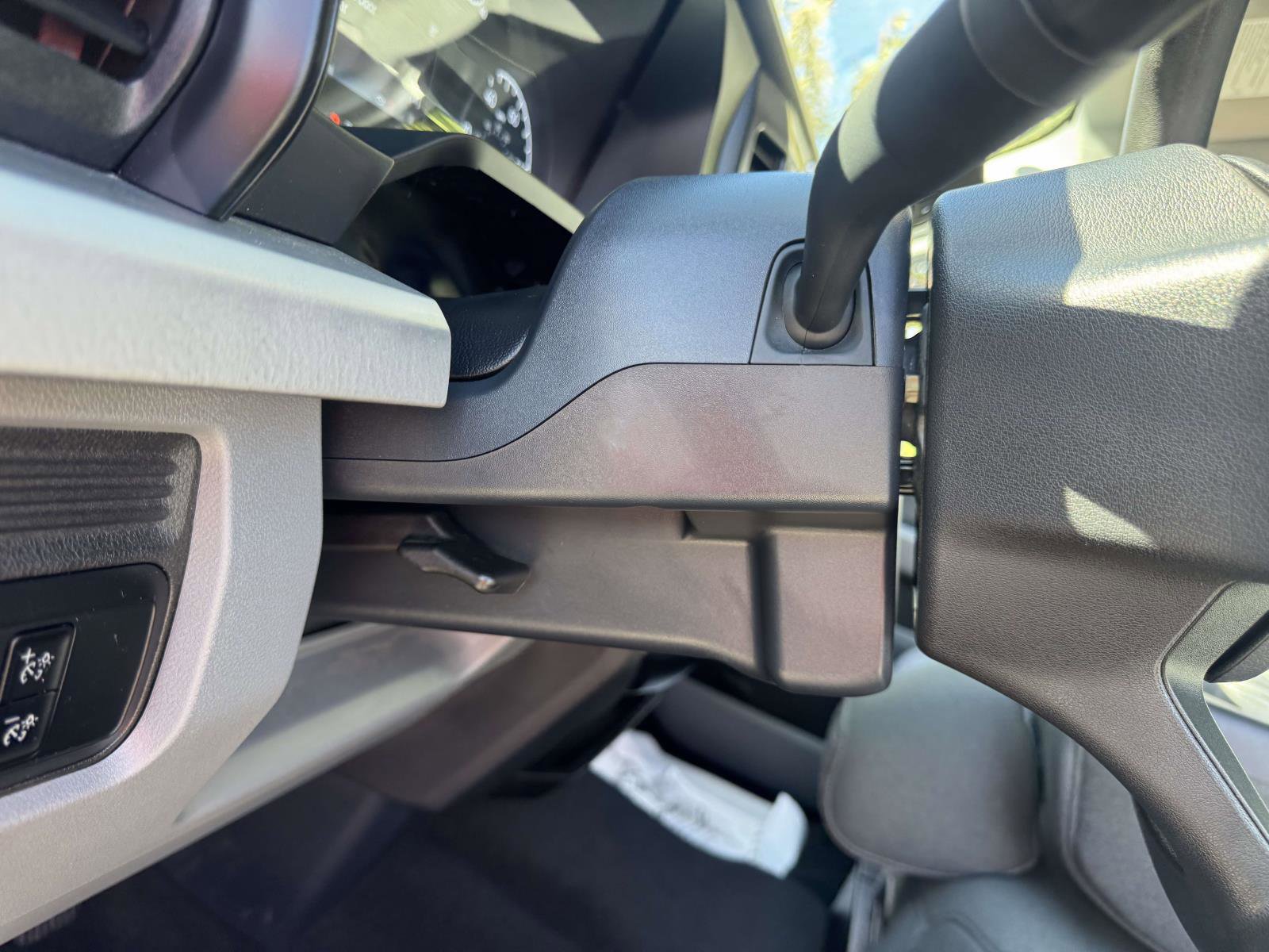 Used 2025 Ford F250 XLT image 22