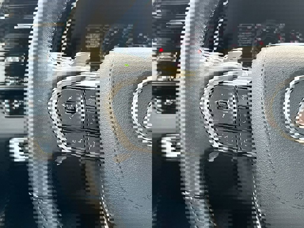 Used 2024 Lexus RX 350 Premium w/ Accessory Package (Z1) image 21