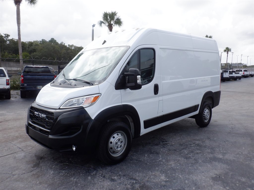Used 2024 RAM ProMaster 1500 w/ Convenience Group image 2