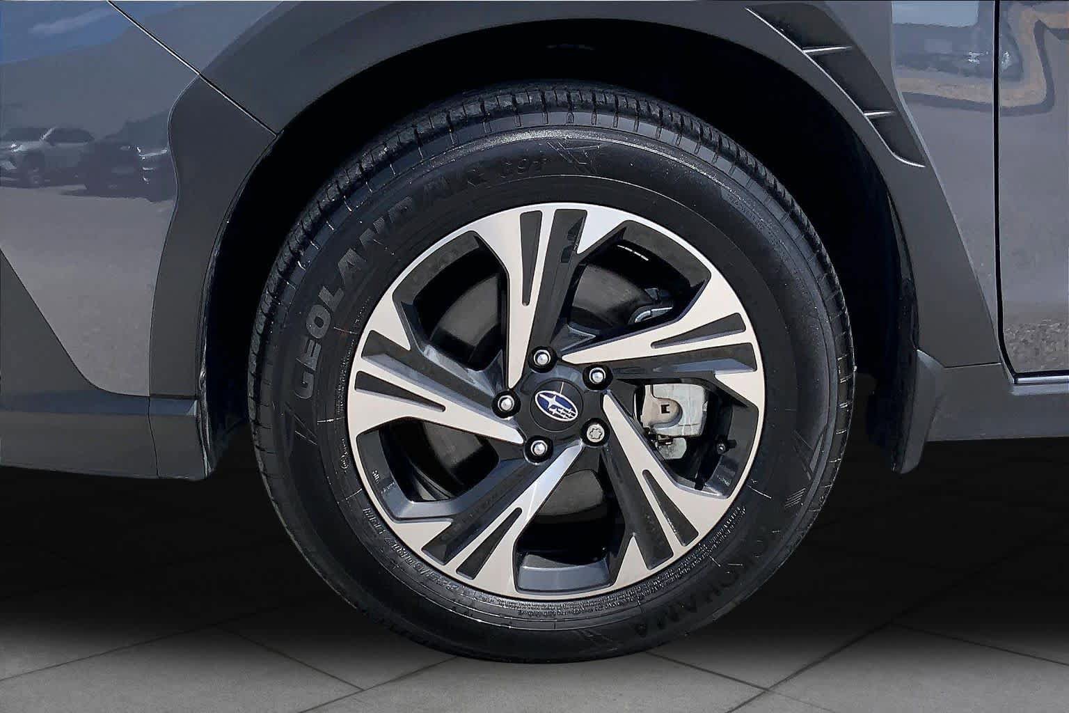 Used 2025 Subaru Crosstrek 2.0i Premium AWD/4WD image 10