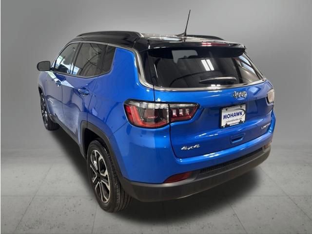 Used 2023 Jeep Compass Limited AWD/4WD image 3