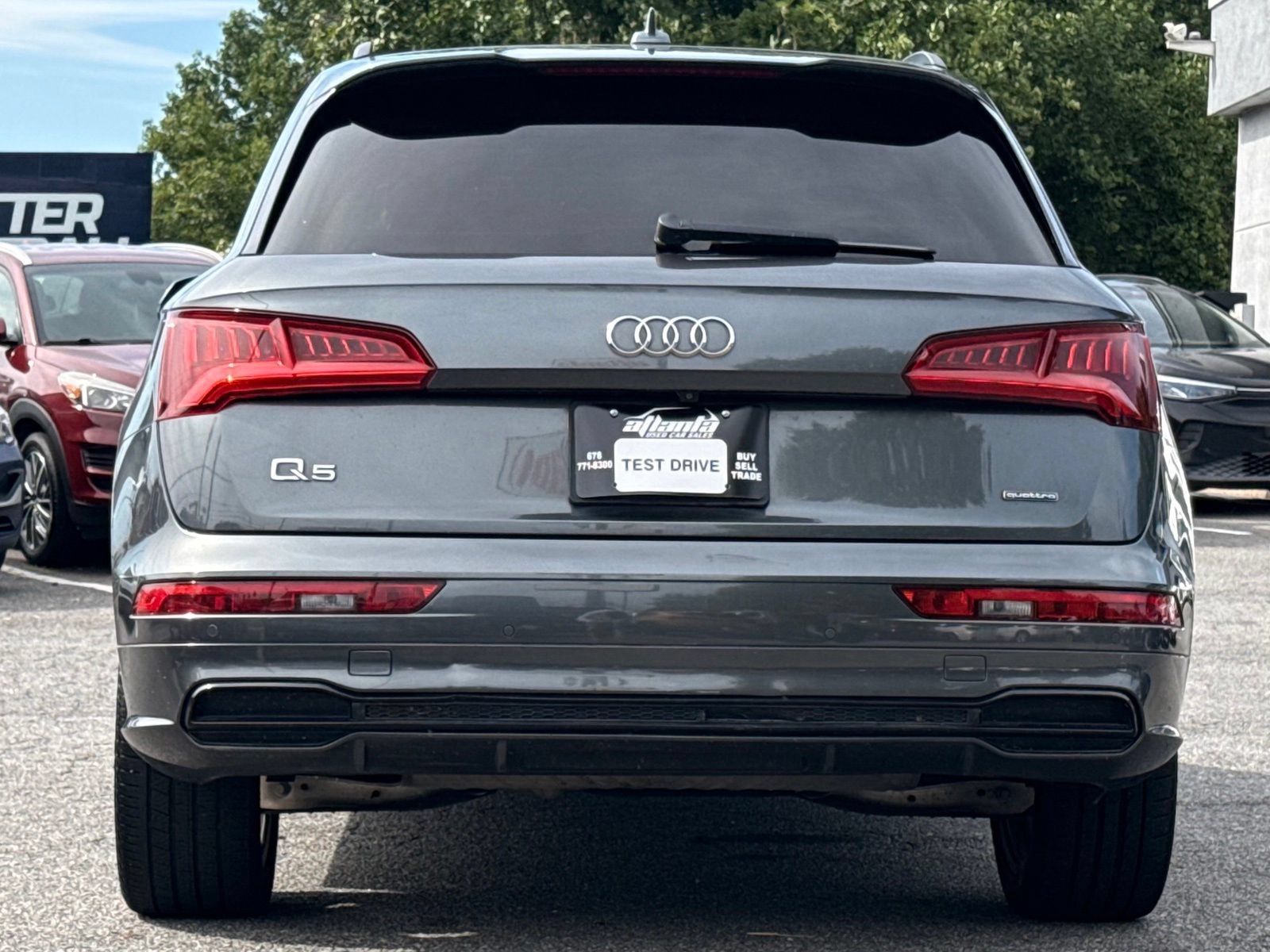 Used 2020 Audi Q5 2.0T Titanium Premium Plus w/ Premium Plus Package AWD/4WD image 4