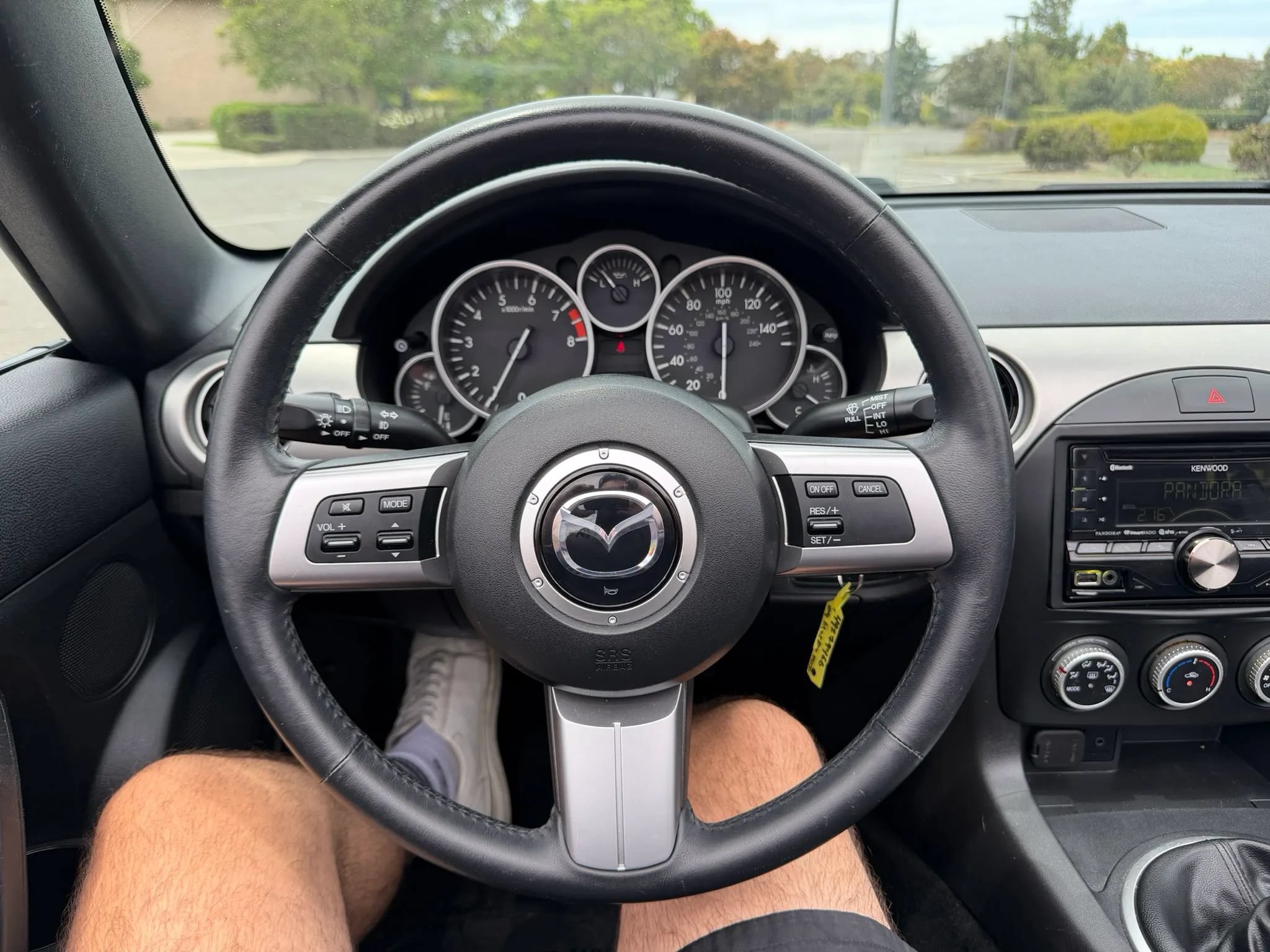 Used 2009 MAZDA MX-5 Miata Touring w/ Suspension Pkg RWD image 3