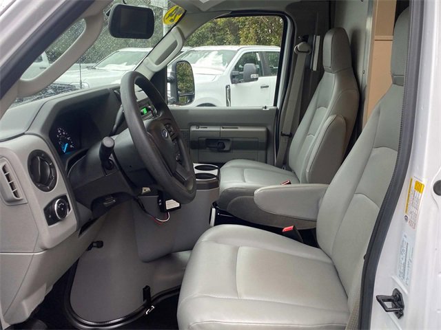 Used 2024 Ford E-350 and Econoline 350 Super Duty w/ Power Windows & Locks Group image 9