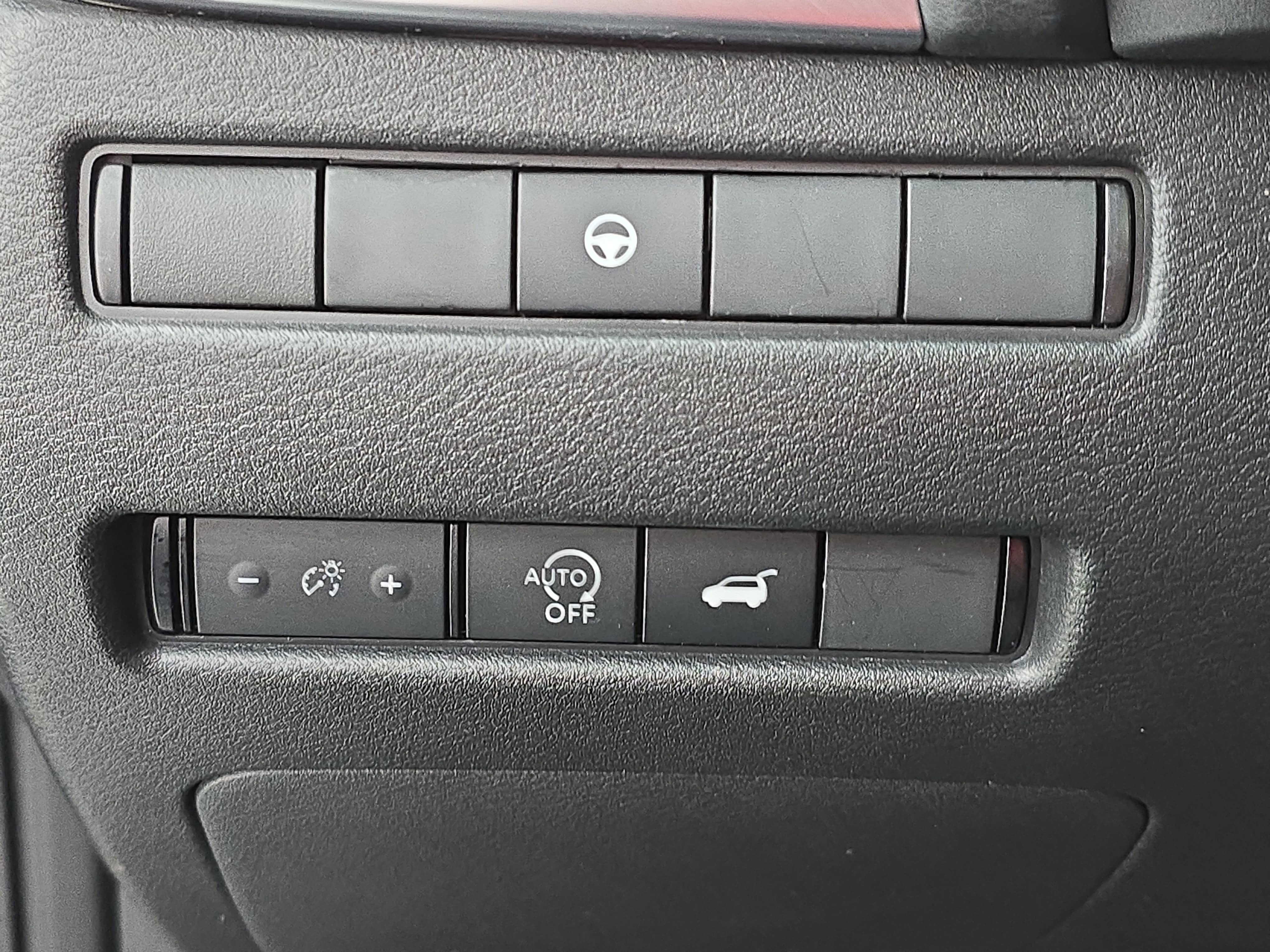 Certified 2023 Nissan Rogue SV w/ SV Premium B Package FWD image 25