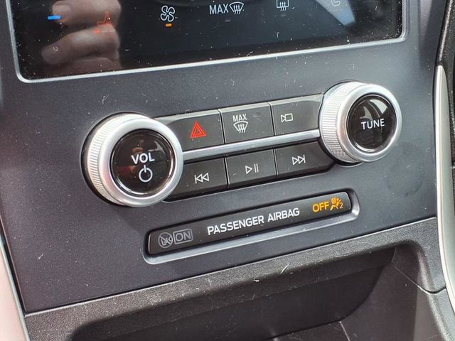 Used 2023 Ford Edge SEL image 17