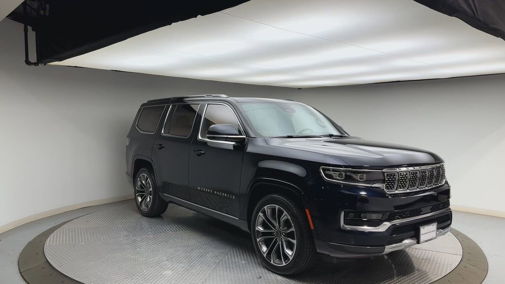 Used 2022 Jeep Grand Wagoneer Series III w/ Rear Seat Video Group 1 AWD/4WD image 8