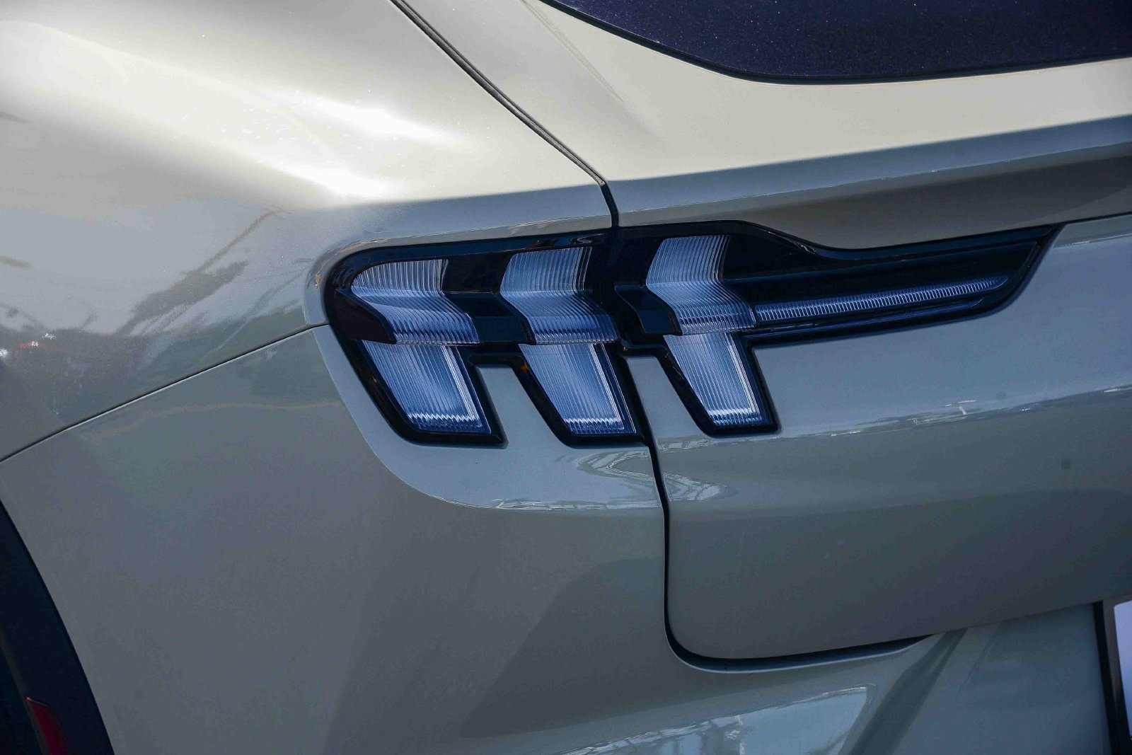 New 2026 Ford Mustang Mach-E Select w/ Technology Package RWD image 8