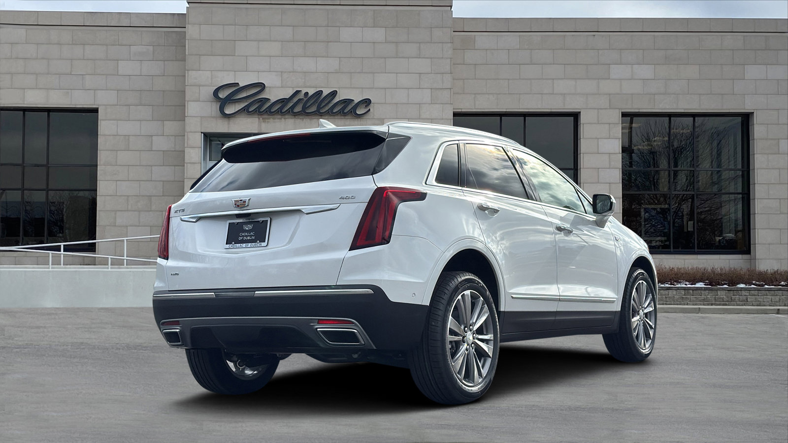 New 2026 Cadillac XT5 Premium Luxury image 3