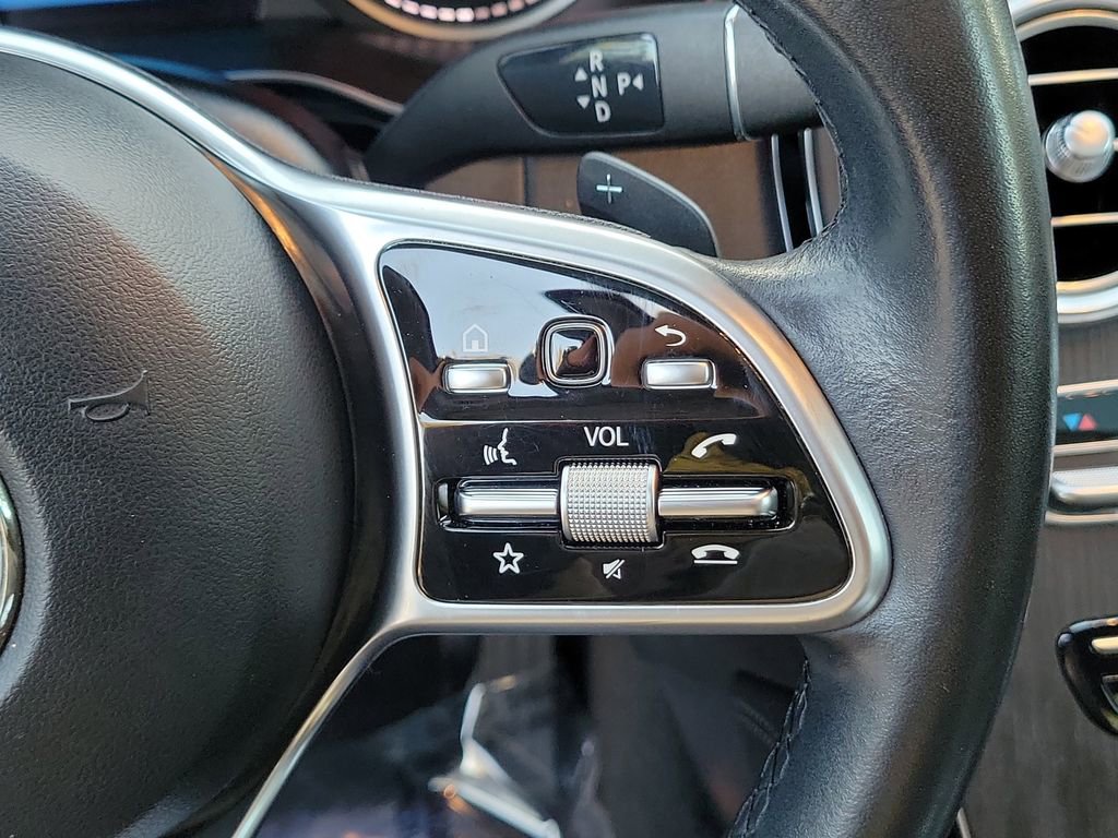 Used 2021 Mercedes-Benz GLC 300 w/ Premium Package image 27