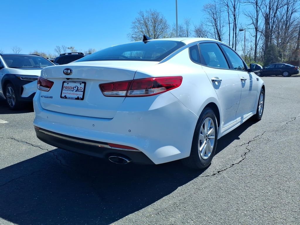 Used 2016 Kia Optima LX w/ LX Convenience Package image 18