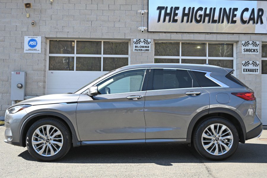 Used 2023 INFINITI QX50 Luxe AWD/4WD image 3