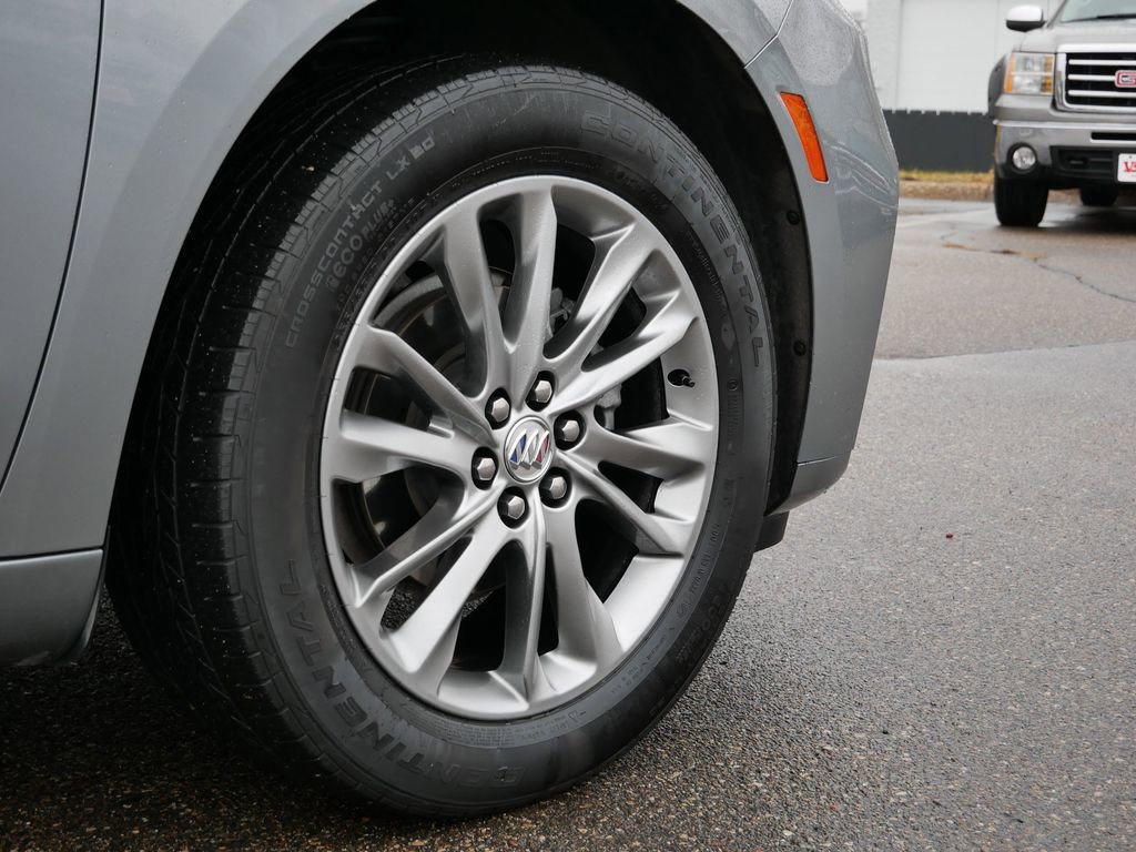 Used 2024 Buick Enclave Avenir w/ Avenir Technology Package image 9