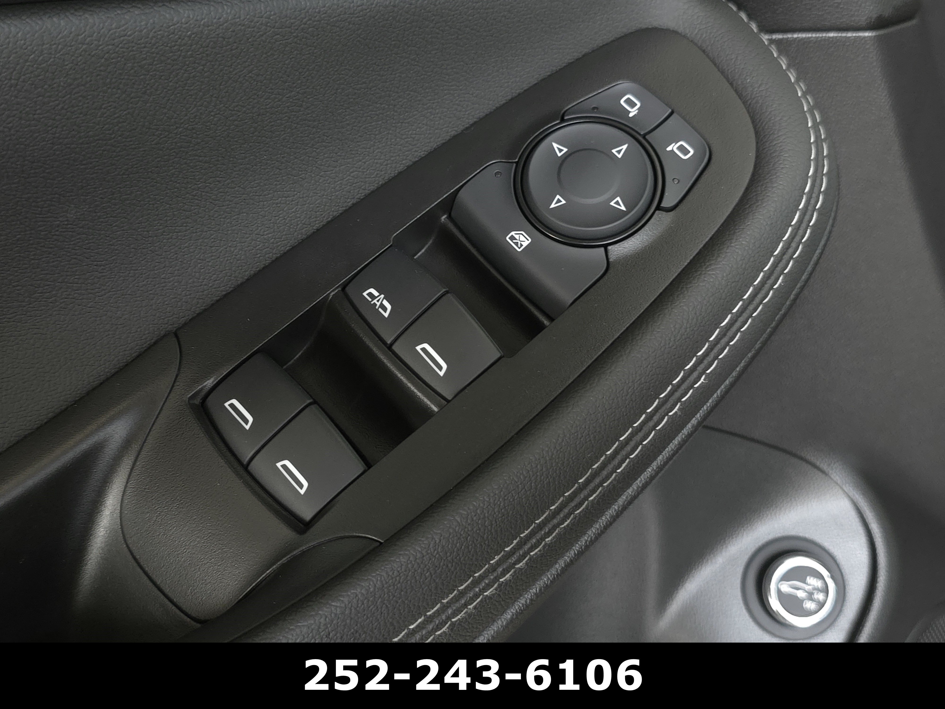 Used 2025 Buick Encore GX Avenir w/ Avenir Technology Package AWD/4WD image 25