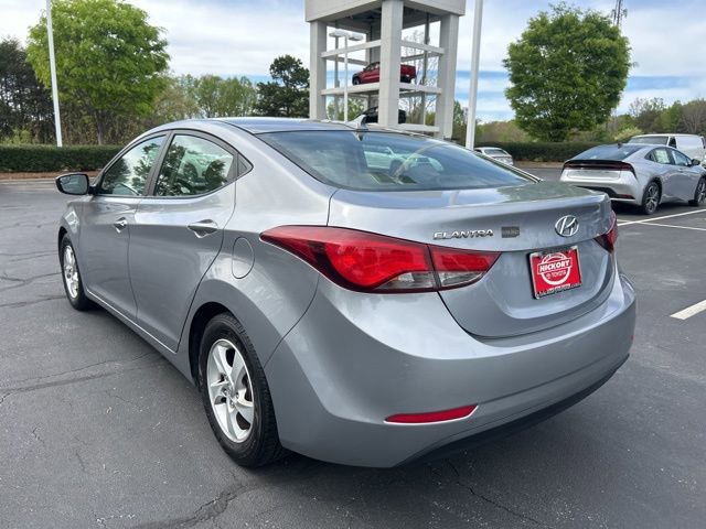 Used 2015 Hyundai Elantra SE image 7
