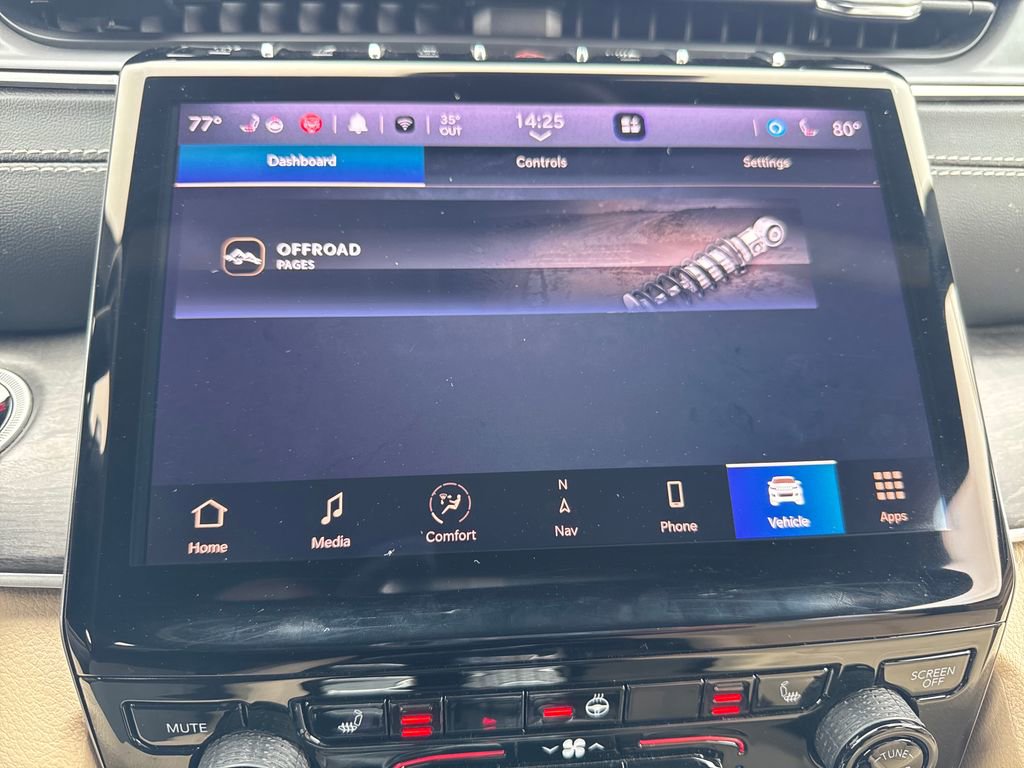 Certified 2023 Jeep Grand Cherokee L Limited image 32