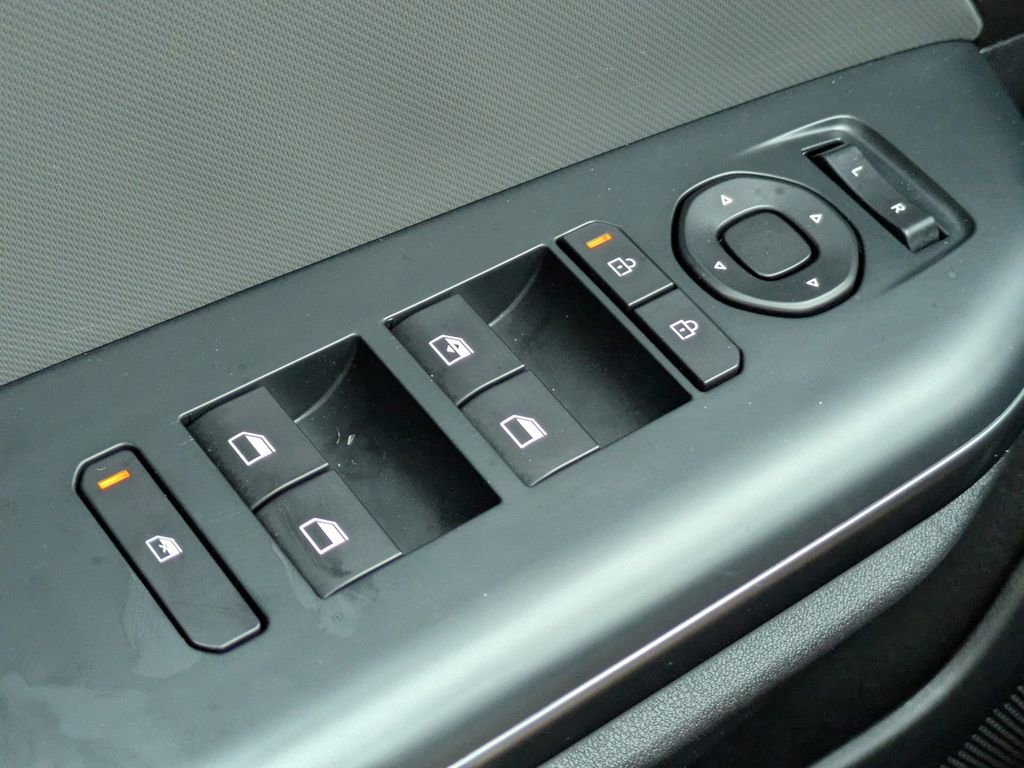 Used 2025 Kia K4 FWD image 22