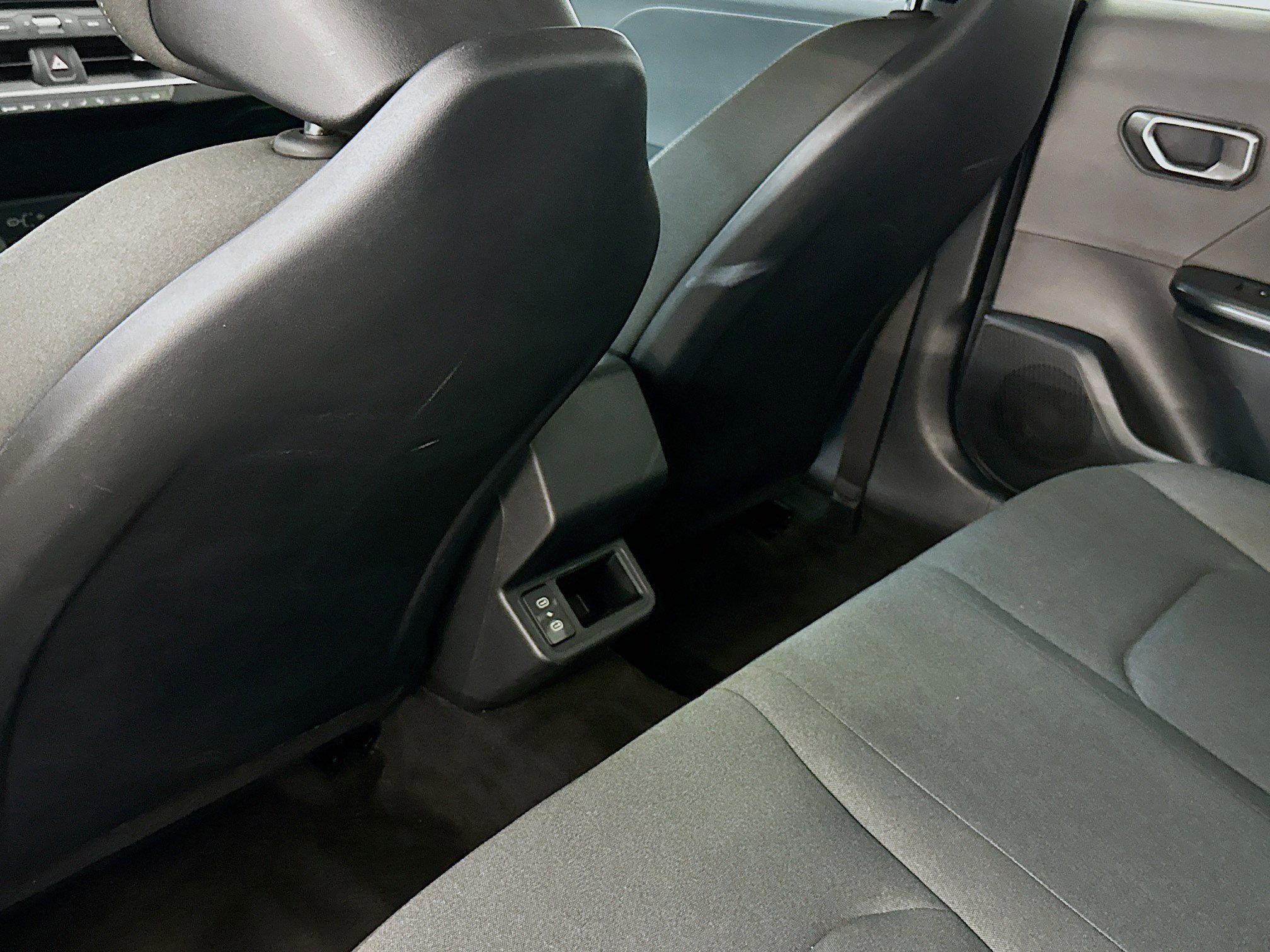 Used 2025 Kia K4 LXS image 28