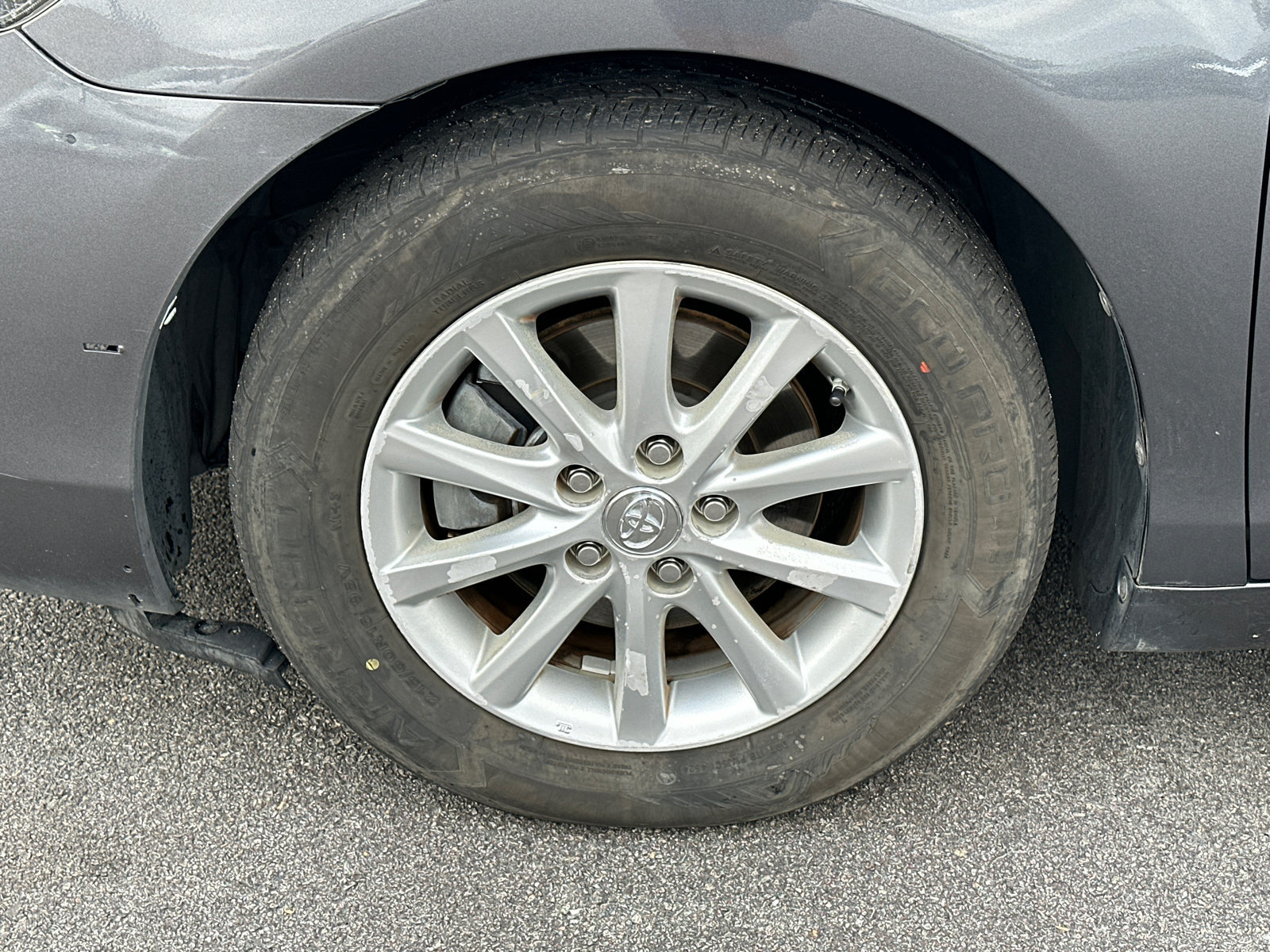 Used 2011 Toyota Camry XLE w/ XLE Extra-Value Pkg #2 FWD image 13