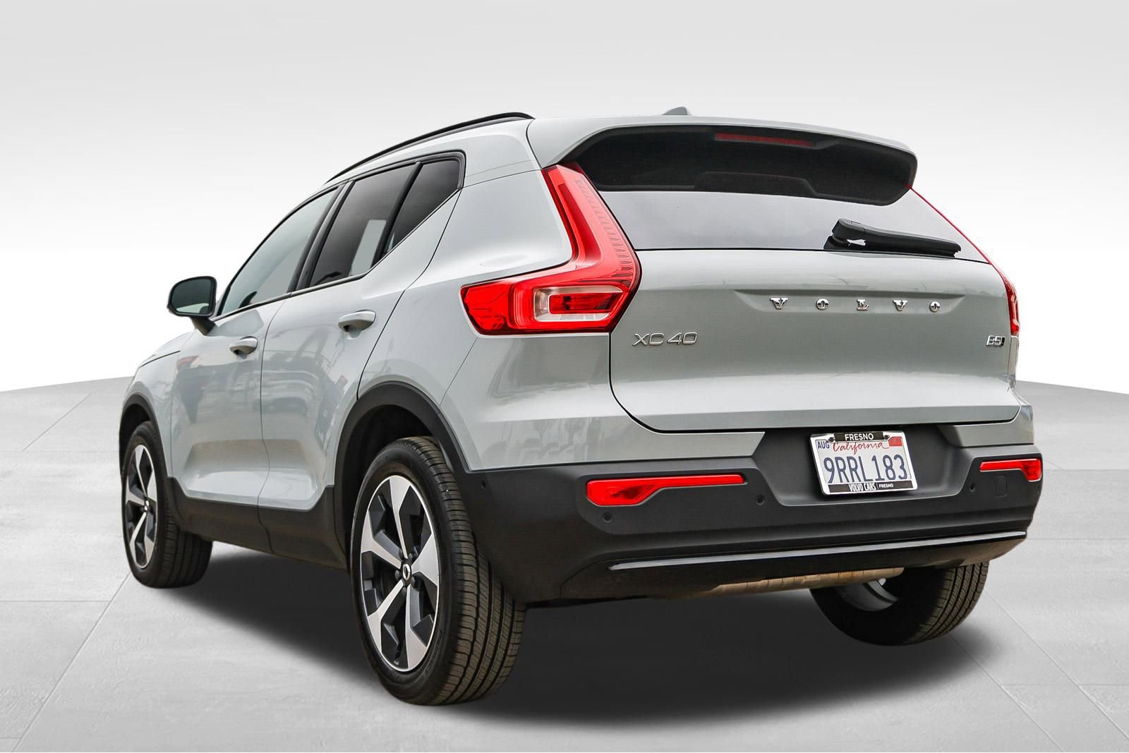 Used 2026 Volvo XC40 B5 Plus w/ Protection Package Premier image 8