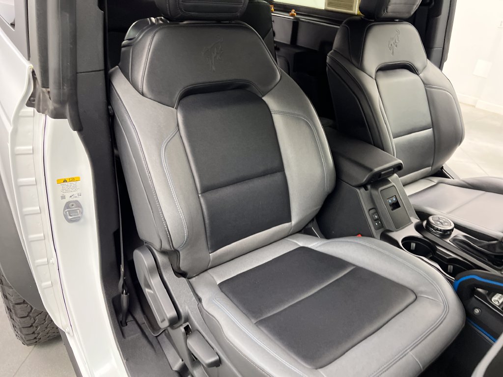 Used 2022 Ford Bronco Black Diamond AWD/4WD image 18
