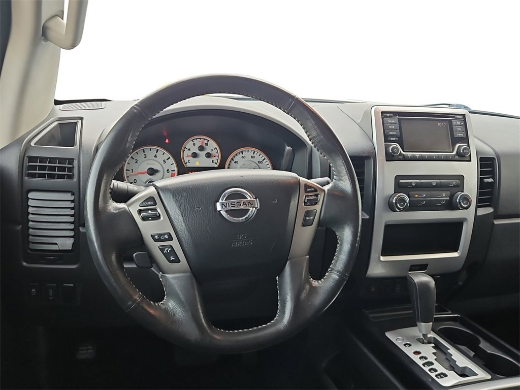 Used 2015 Nissan Titan PRO-4X image 16