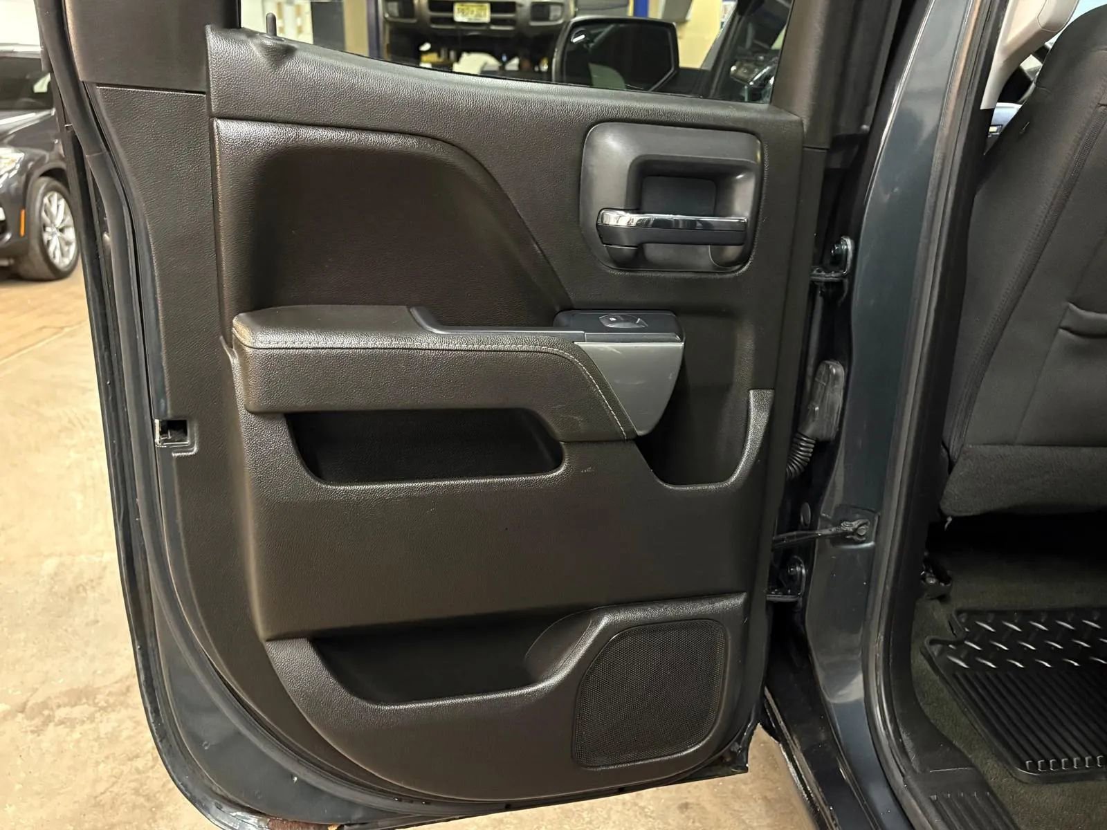 Used 2017 Chevrolet Silverado 1500 LT w/ All Star Edition image 26